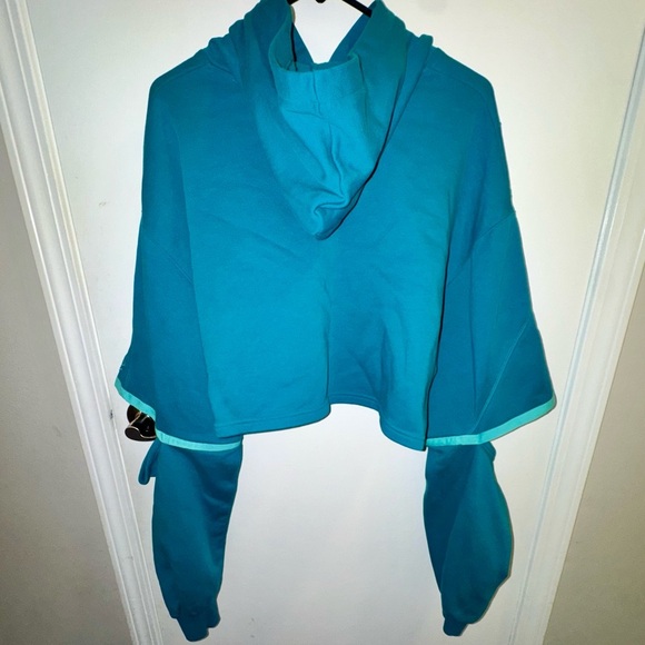 Reebok x Cardi B Teal Cropped Hoodie w/ Open Elbows - Picture 10 of 15